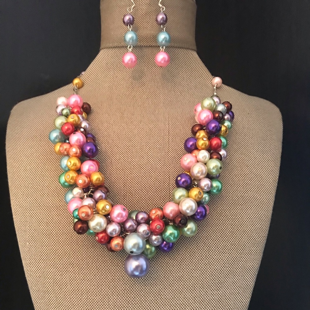 Gorgeous multi color pearls handmade necklace set